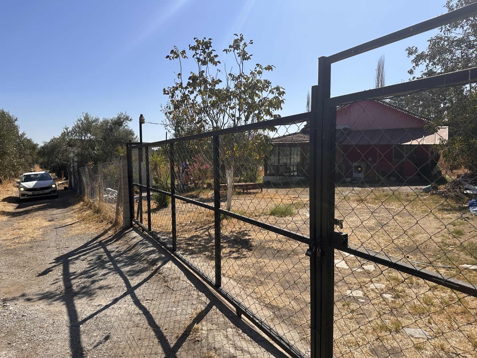 DOĞA DOSTU'ndan BAYINDIR YAKAPINAR 2615 m2 de DUBLEKS EV İMARLI